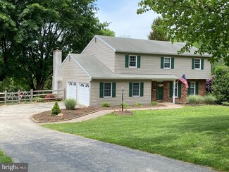 103 Elmwood Dr, Downingtown, PA 19335