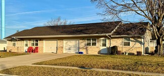 312 E 4th St, Brookston, IN 47923