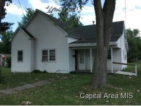 946 N Grove St, Virden, IL 62690