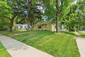 3553 Heather Crest, Madison, WI 53705