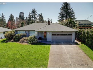 1570 Rosemont Rd, West Linn, OR 97068