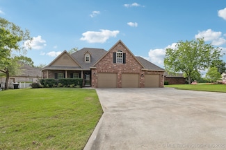 3200 Heritage Dr, Claremore, OK 74019