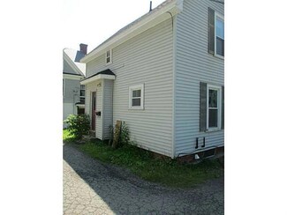 66 2nd St, Bangor, ME 04401
