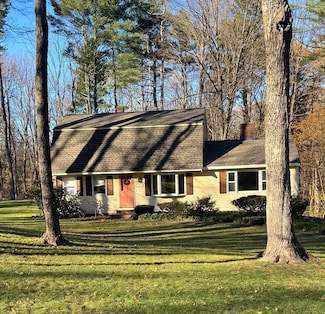 11 Canterbury Dr, Georgetown, MA 01833