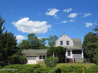 236 Mantoloking Rd, Brick, NJ 08723