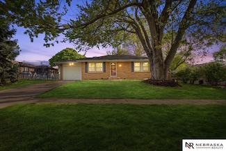 7411 Baldwin Ave, Lincoln, NE 68507