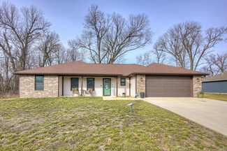 13668 Pella Ln, Neosho, MO 64850