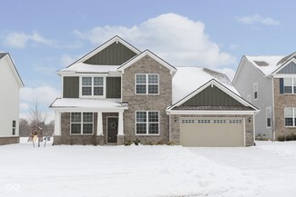 6752 Oakcrest Dr, McCordsville, IN 46055