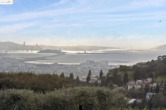 5 Woodside Way, Oakland, CA 94611