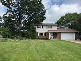 1356 Maricopa Dr, Oshkosh, WI 54904