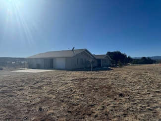 3 Hideaway Ln, Edgewood, NM 87015