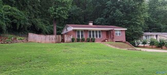 304 Claremont Dr, Gadsden, AL 35901