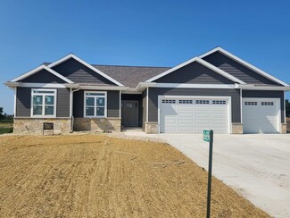 6696 Honeycomb Ln, Windsor, WI 53532