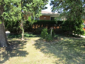7246 W Oakton St, Niles, IL 60714