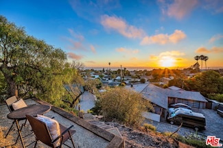 28068 Santona Dr, Rancho Palos Verdes, CA 90275