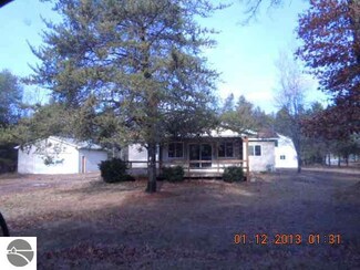 2407 Douglas Dr, Prescott, MI 48756