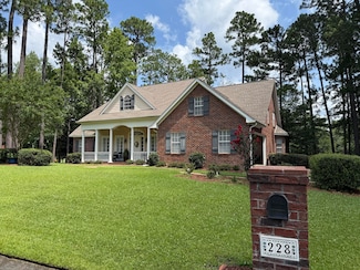 228 Timberton Dr, Hattiesburg, MS 39401