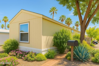 7920 W Glendale Ave Unit 39, Glen Dale, AZ 85303