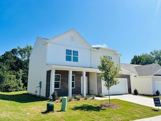 140 N Keatts Winner Ct, Clayton, NC 27520