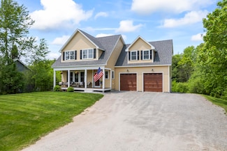 54 Tree Farm Rd, Brunswick, ME 04011