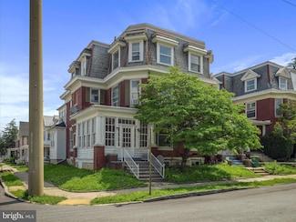 49 W Commerce St, Chambersburg, PA 17201