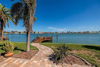 208 Bath Club Blvd N, North Redington Beach, FL 33708