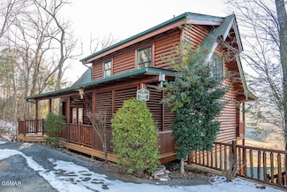 2310 Hollow Branch Way, Pigeon Forge, TN 37862
