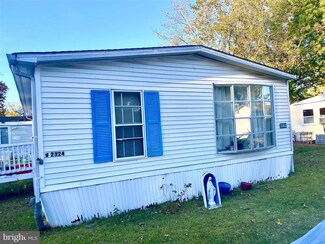 1762 Crown Point Rd Unit 2324B, West Deptford, NJ 08086