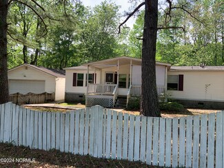 315 Juniper Rd, Rocky Point, NC 28457