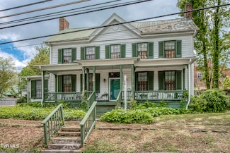 210 Valley St NE, Abingdon, VA 24210