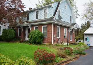 830 Broadway Rd, Milton, PA 17847