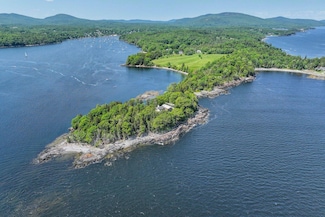 80 Hayfield Way, Rockport, ME 04856