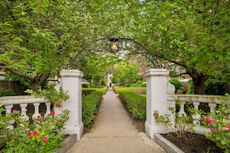 429 Washington St Unit 6, Brookline, MA 02446