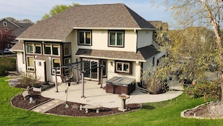 N15W29972 Brookstone Cir, Pewaukee, WI 53072