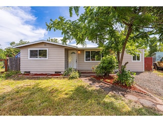 823 20th St, Springfield, OR 97477