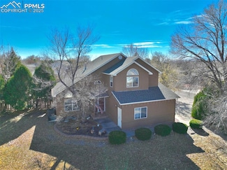 490 W Fairway Dr, Pueblo, CO 81007