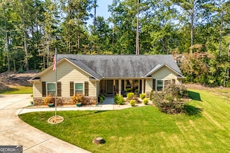 894 Happy Valley Cir, Newnan, GA 30263