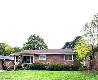 2070 Thurmont Rd, Akron, OH 44313