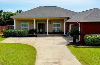 103 Windsor Garden Dr, Enterprise, AL 36330