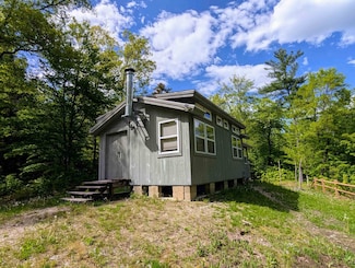 538 Lily Pond Rd, Haverhill, NH 03780
