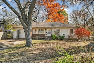 8617 Lane Ave, Raytown, MO 64138