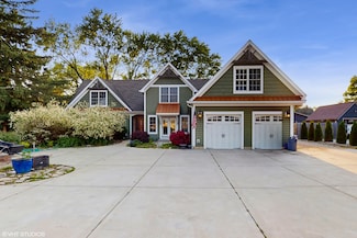 8N594 S Mclean Blvd, South Elgin, IL 60177