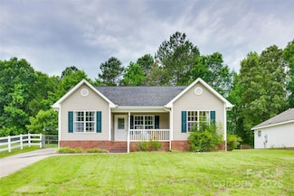 2023 E Park Dr, Lancaster, SC 29720