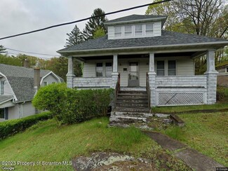 204 Grove St, Avoca, PA 18641