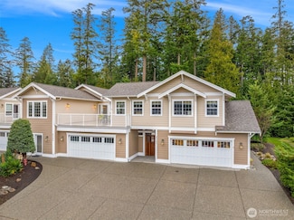 2307 Sundown Ct, Anacortes, WA 98221