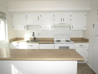 6563 Poplar Woods Cir S Unit 7, Germantown, TN 38138