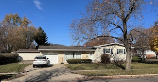 606 Edwards Ave, West Dundee, IL 60118