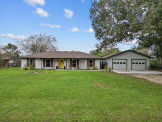 587 County Road 949e, Alvin, TX 77511