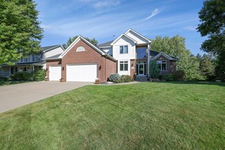 1432 Rosewood Ct, New Brighton, MN 55112