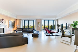 776 Boylston St Unit E9C, Boston, MA 02199
